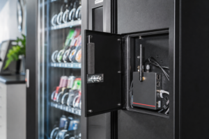 Telemetrie-Gateway im Servicebereich eines Verkaufsautomaten